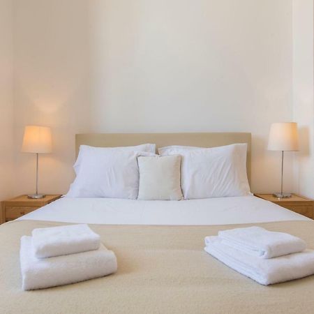 Lovelystay - Sunny Santa Catarina II Lisbon Luaran gambar