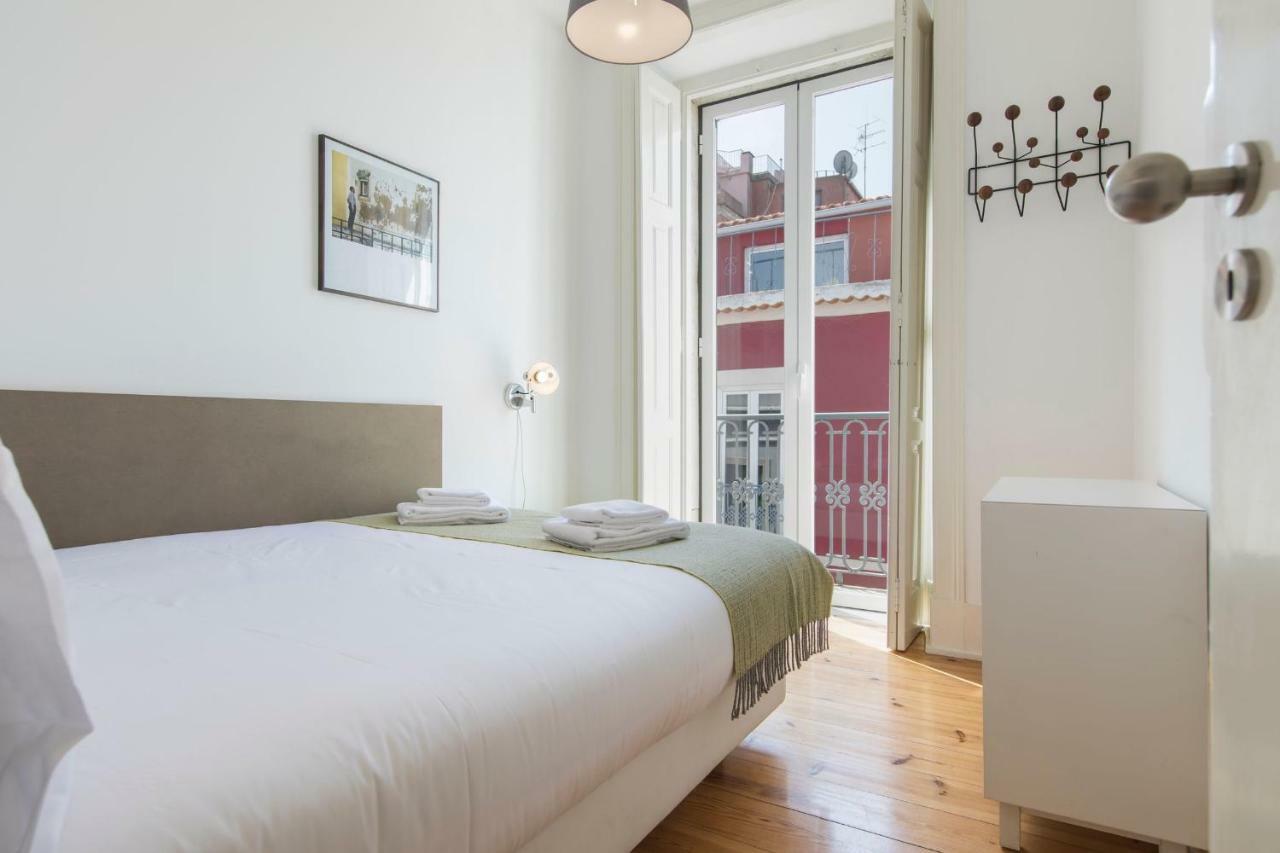 Lovelystay - Sunny Santa Catarina II Lisbon Luaran gambar