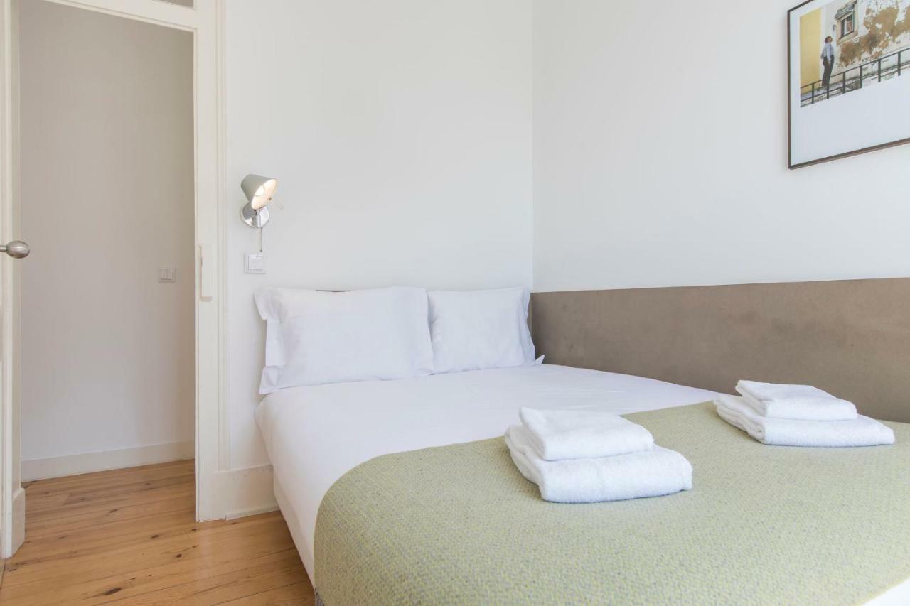 Lovelystay - Sunny Santa Catarina II Lisbon Luaran gambar