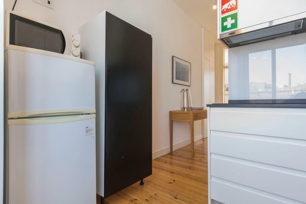 Lovelystay - Sunny Santa Catarina II Lisbon Luaran gambar
