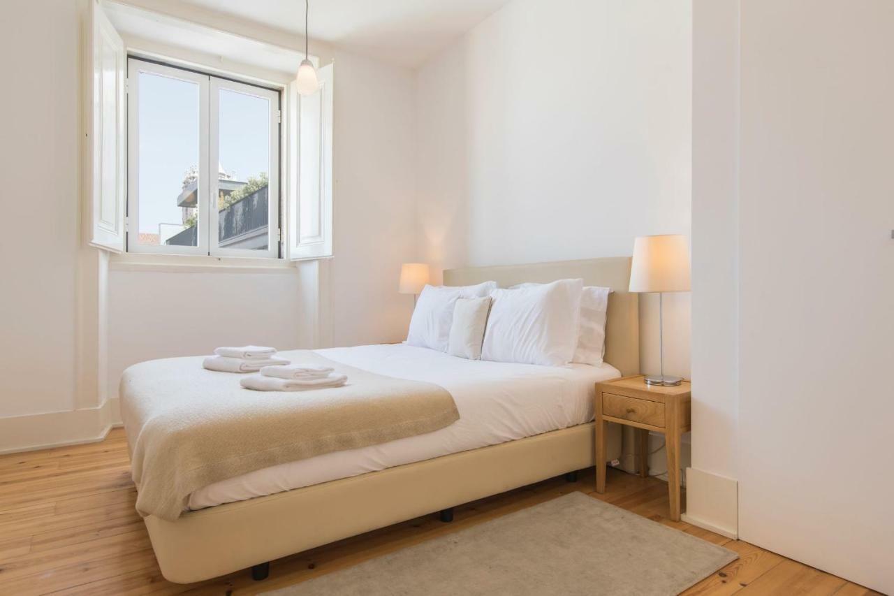 Lovelystay - Sunny Santa Catarina II Lisbon Luaran gambar