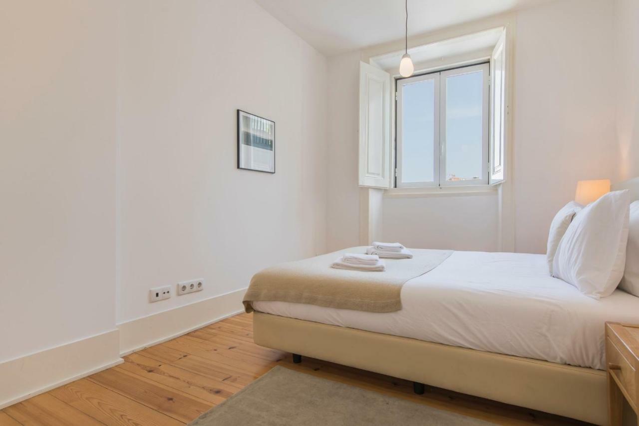 Lovelystay - Sunny Santa Catarina II Lisbon Luaran gambar